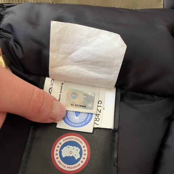 Like New Canada Goose Victoria Parka – Military Green, Women's Size S - Picture 8 of 15